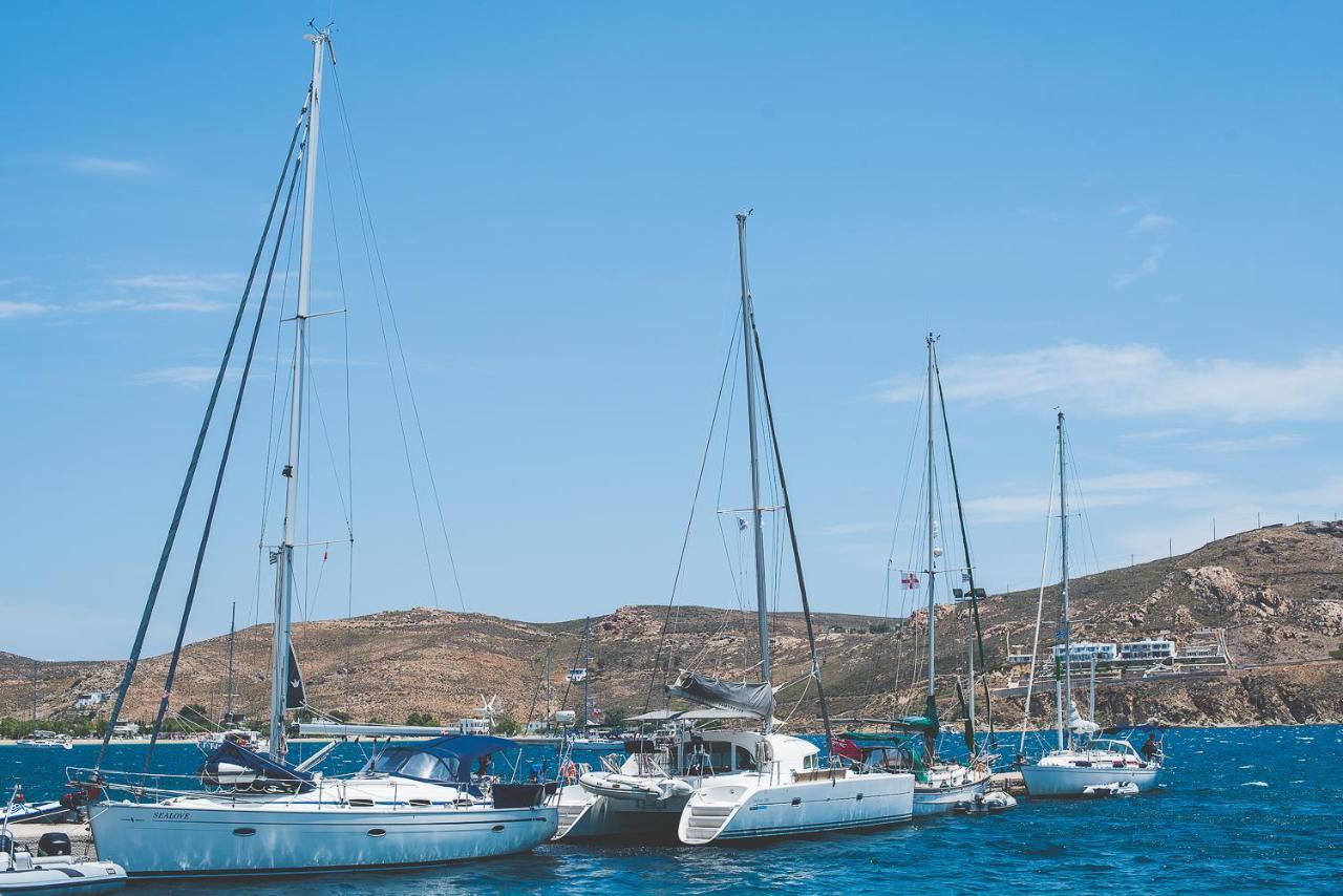 Chill & Co. Serifos Livadi  Luaran gambar